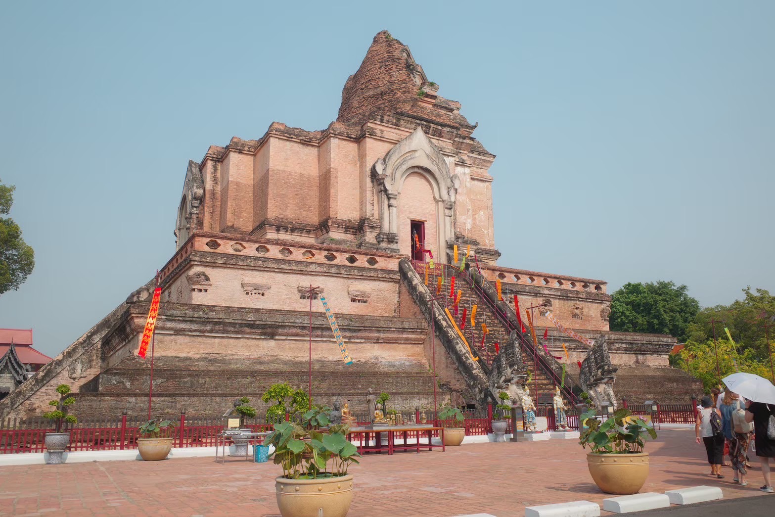 【チェンマイ旅行記①】観光・おすすめホテル・穴場カフェ・ミシュラン掲載のレストランへ